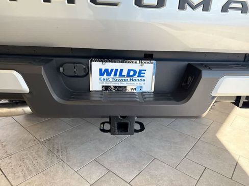 Used 2025 Toyota Tacoma SR5 image 36