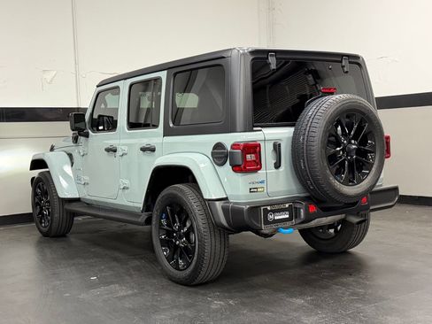 Used 2023 Jeep Wrangler Unlimited Sahara w/ Cold Weather Group image 10