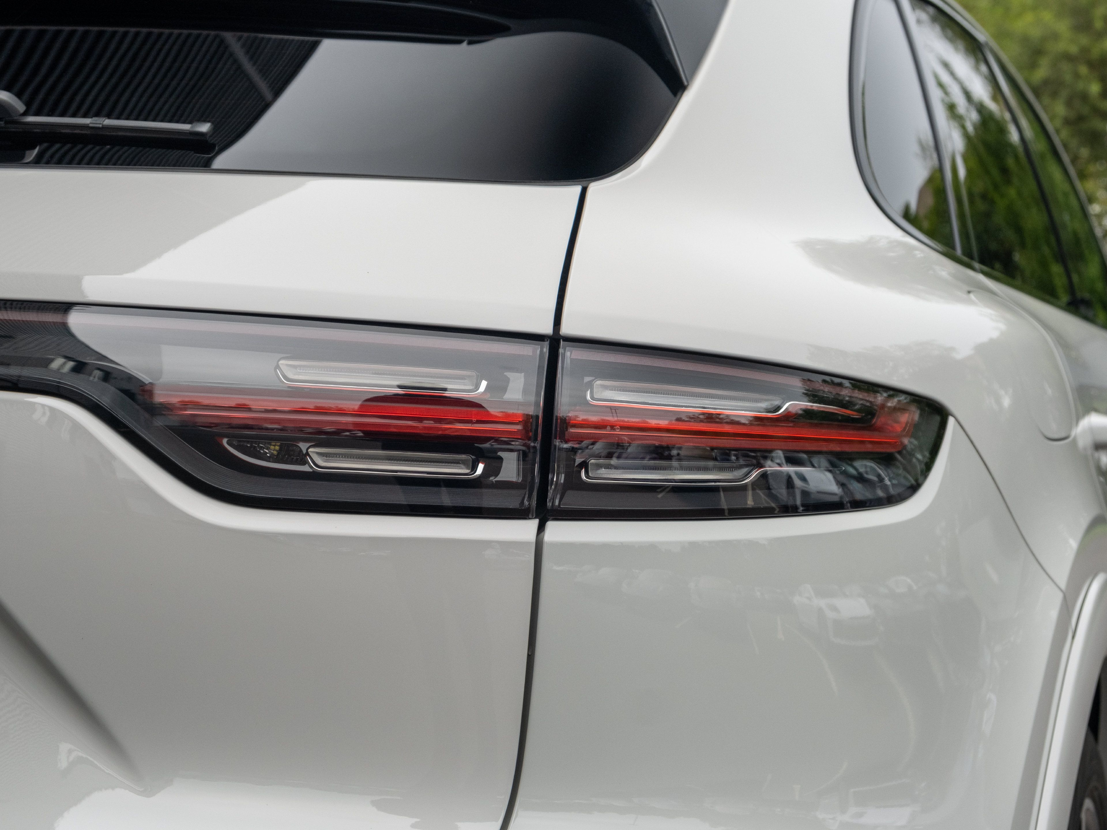 Certified 2023 Porsche Cayenne Turbo AWD/4WD image 21