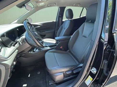 Used 2024 Buick Encore GX Preferred FWD image 12