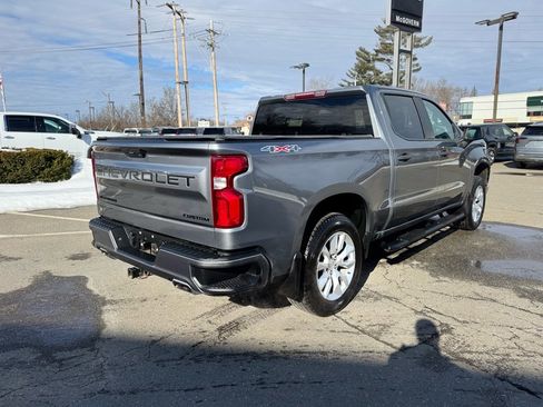 Used 2021 Chevrolet Silverado 1500 Custom w/ LPO, Dark Essentials Package image 5