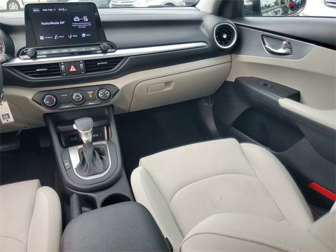Used 2022 Kia Forte LXS w/ LXS Technology Package image 14