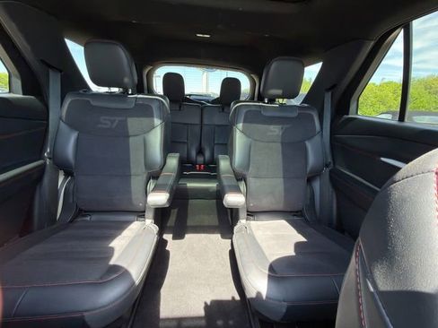 Used 2025 Ford Explorer ST w/ Sun And Sound Package AWD/4WD image 37