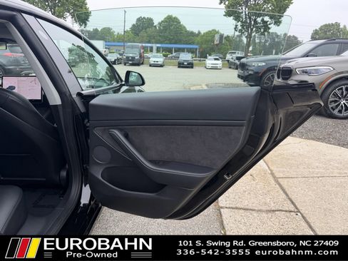 Used 2022 Tesla Model 3 RWD image 13