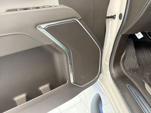 New 2026 GMC Sierra 3500 SLE w/ SLE Value Package AWD/4WD image 25