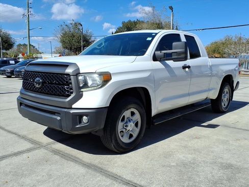 Used 2019 Toyota Tundra SR image 3
