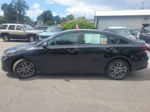 Certified 2023 Kia Forte GT-Line FWD image 2
