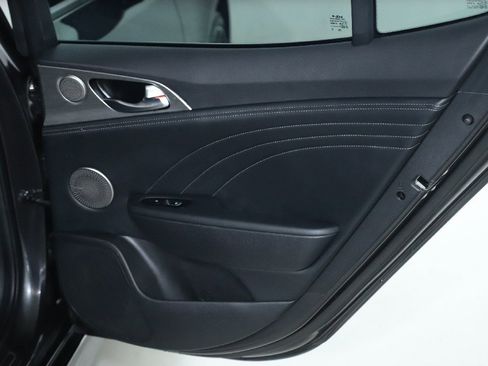 Used 2023 Kia Stinger GT2 image 32