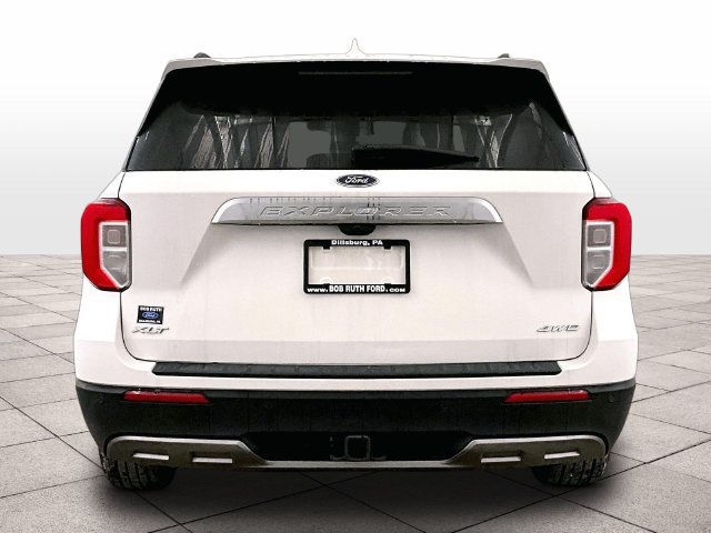 Used 2023 Ford Explorer XLT w/ Equipment Group 202A AWD/4WD image 4