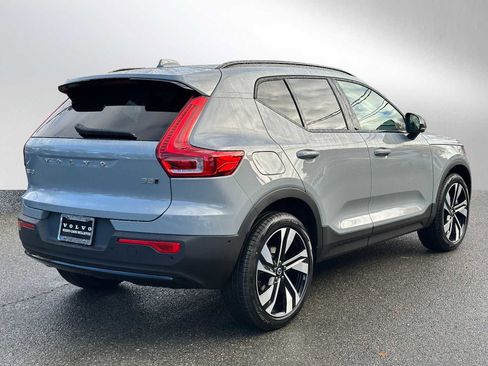 New 2026 Volvo XC40 B5 Ultra w/ Climate Package image 3