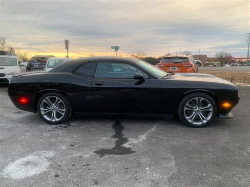 Used 2020 Dodge Challenger R/T image 3