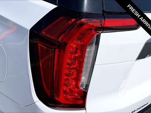Used 2023 GMC Yukon AT4 w/ Technology Package AWD/4WD image 22