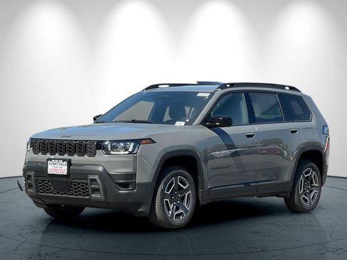 New 2026 Jeep Cherokee Laredo image 8
