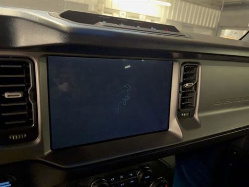 Certified 2023 Ford Bronco Outer Banks w/ Sasquatch Package image 8