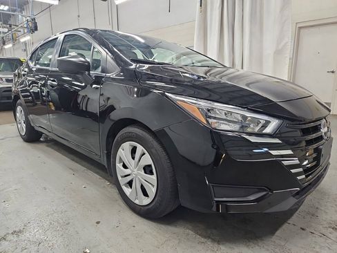 Used 2025 Nissan Versa S w/ Trunk Package image 3