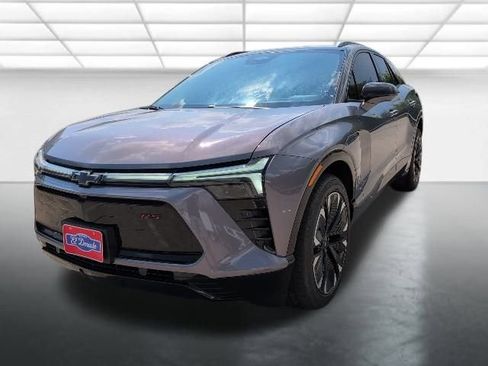 New 2025 Chevrolet Blazer EV RS image 3