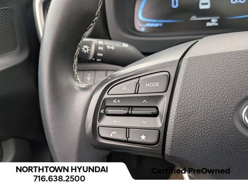 Certified 2023 Hyundai Venue SEL image 22