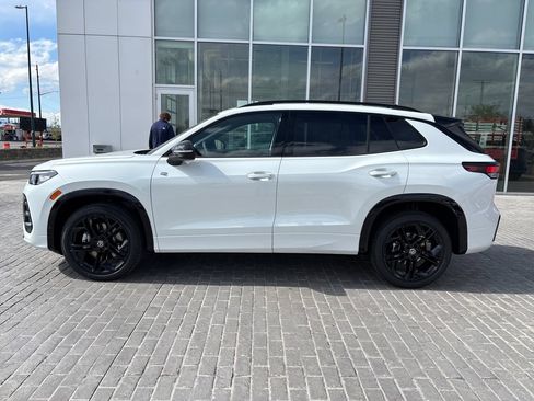 New 2026 Volkswagen Tiguan SE R-Line AWD/4WD image 2