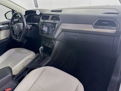 Used 2019 Volkswagen Tiguan SEL FWD image 37