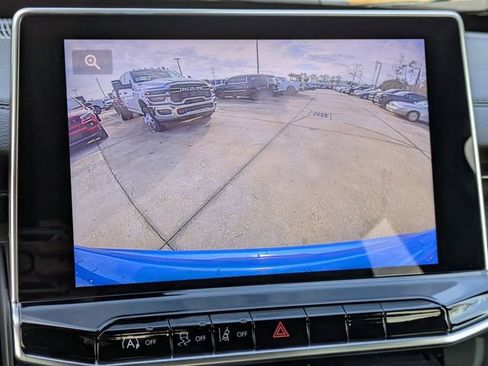 New 2026 Jeep Compass Latitude image 22