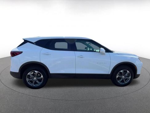Used 2026 Chevrolet Blazer LT FWD image 16