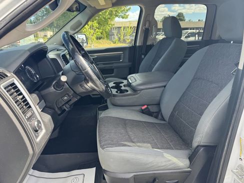 Used 2017 RAM 2500 SLT w/ Snow Chief Group AWD/4WD image 8