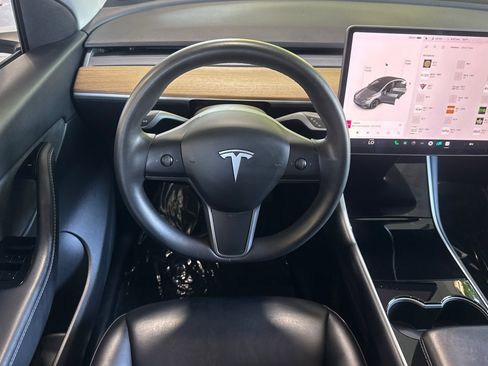 Used 2020 Tesla Model Y Long Range AWD/4WD image 30