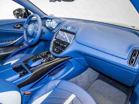 Used 2024 Aston Martin DBX 707 image 21