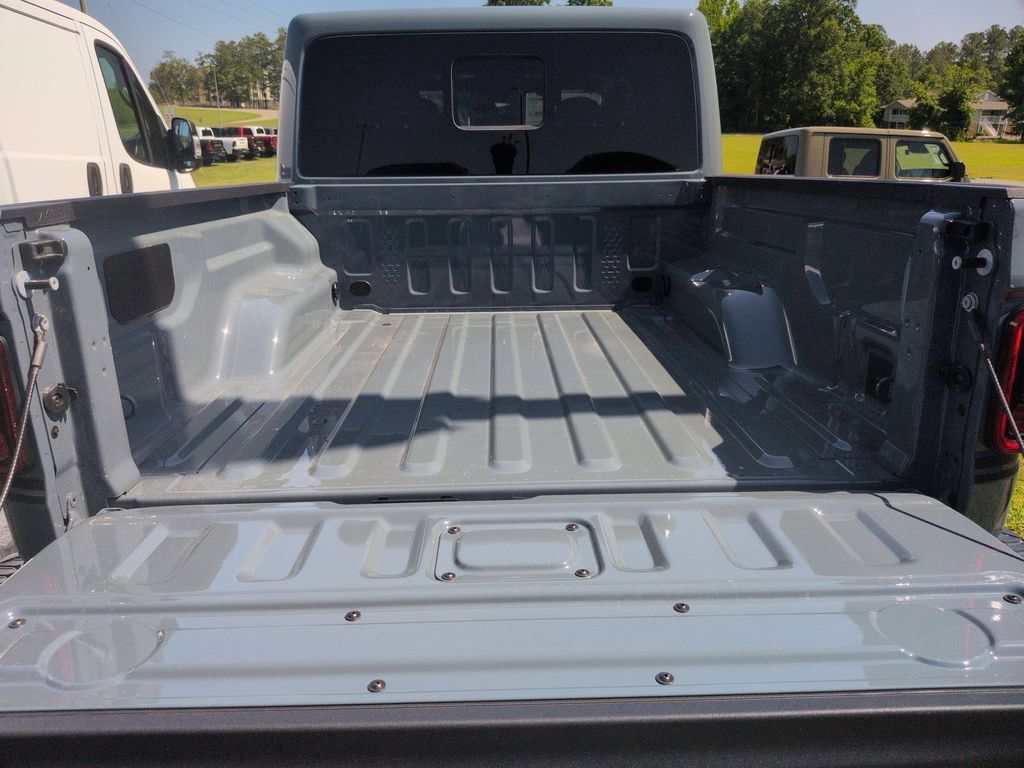 New 2026 Jeep Gladiator Mojave AWD/4WD image 30