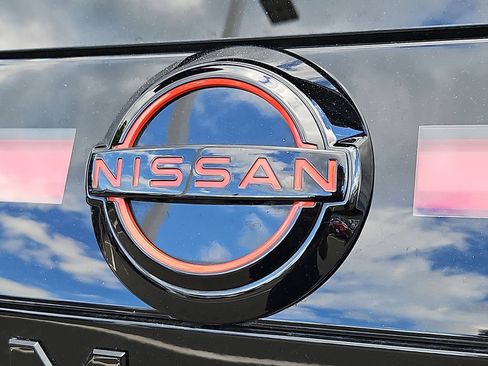 Used 2025 Nissan Armada PRO-4X AWD/4WD image 32