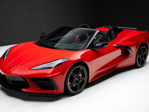 Used 2023 Chevrolet Corvette Stingray Convertible w/ Z51 Performance Package RWD image 7