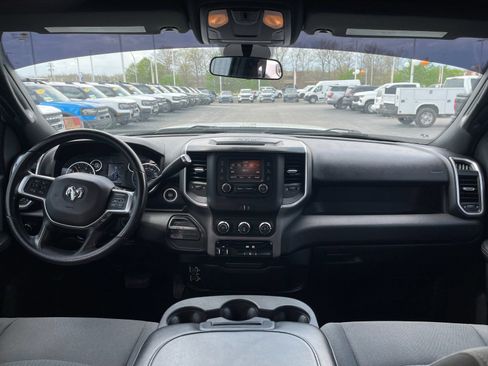 Used 2021 RAM 3500 Big Horn image 15