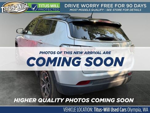 Used 2025 Jeep Compass Limited AWD/4WD image 3