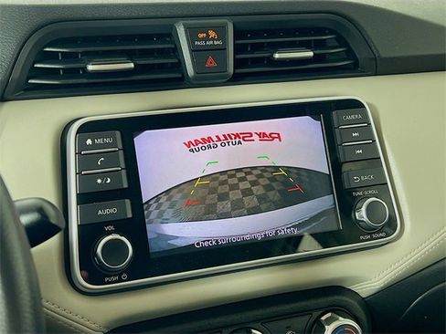 Used 2020 Nissan Versa SV image 18