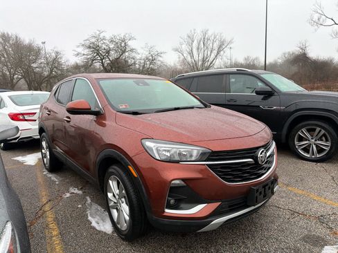 Used 2021 Buick Encore GX Preferred w/ Cold Weather Comfort Package image 3
