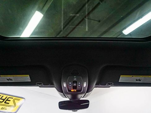 Used 2024 Porsche Panamera 4 image 12