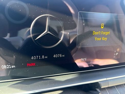 Used 2025 Mercedes-Benz Maybach GLS 600 4MATIC image 12