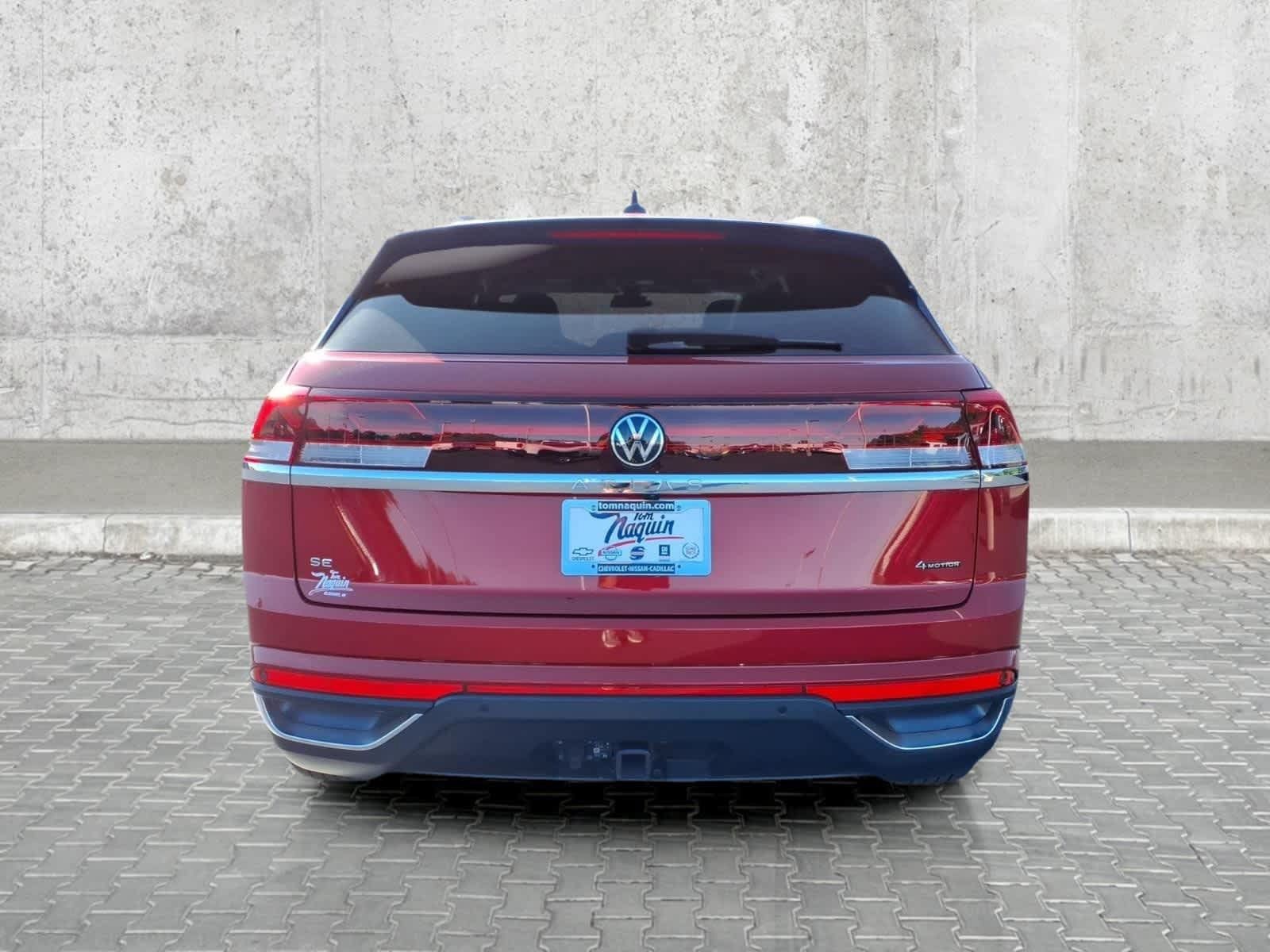 Used 2024 Volkswagen Atlas Cross Sport SE AWD/4WD image 10