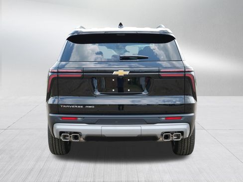 New 2026 Chevrolet Traverse LT w/ Driver Confidence Package AWD/4WD image 4
