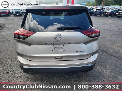Used 2024 Nissan Rogue SL w/ SL Premium Package AWD/4WD image 7