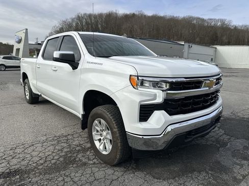 Used 2023 Chevrolet Silverado 1500 LT image 11