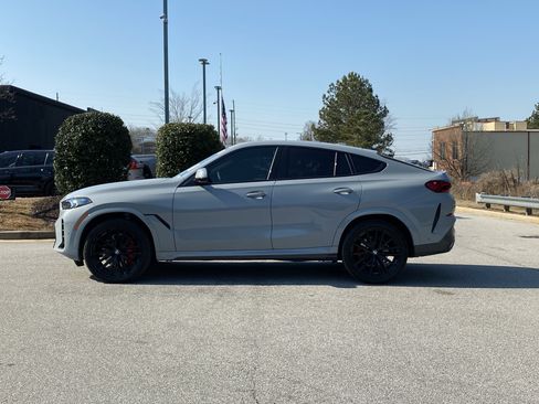 Used 2026 BMW X6 xDrive40i w/ Climate Comfort Package image 13