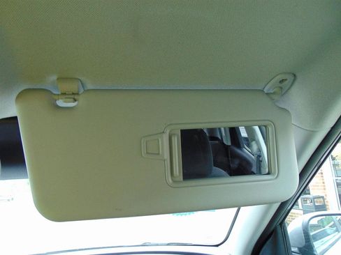 Used 2024 Kia Soul LX w/ Option Group 015 FWD image 15