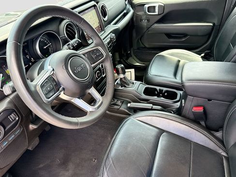 Used 2023 Jeep Wrangler Unlimited Sahara AWD/4WD image 25