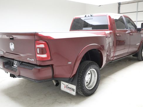 Used 2024 RAM 3500 Limited w/ Towing Technology Group AWD/4WD image 4