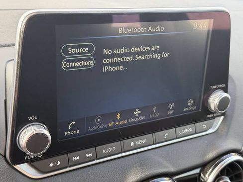 Used 2024 Nissan Sentra SV FWD image 18