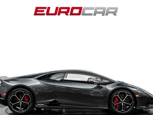 Used 2020 Lamborghini Huracan EVO AWD/4WD image 6