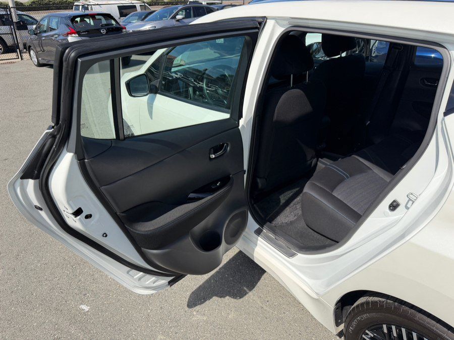 Used 2024 Nissan Leaf SV Plus FWD image 37