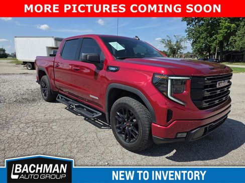 Used 2024 GMC Sierra 1500 Elevation AWD/4WD image 2