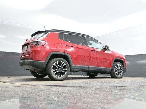 Used 2024 Jeep Compass Limited image 49